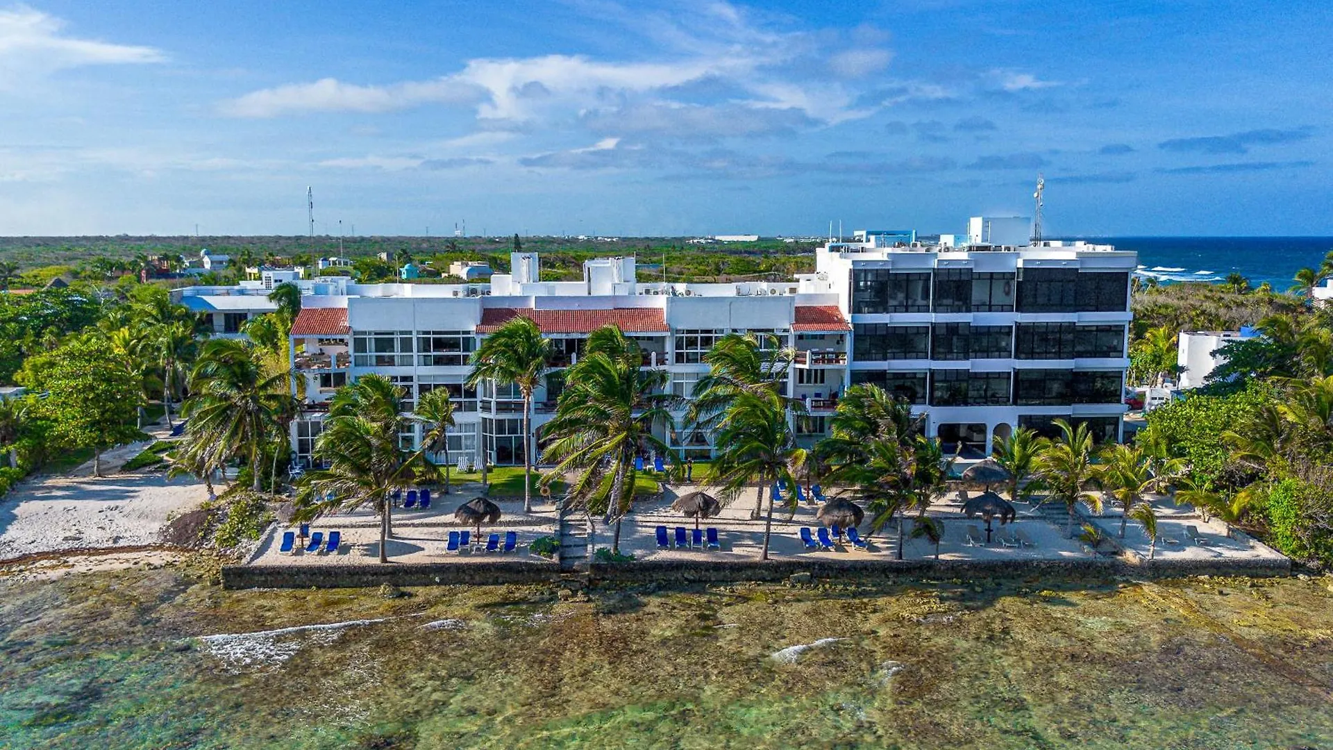 Caribbean Sea Front 2 Bedroom 2 Ba - Ground Floor- Large Pool -Seaweed-Free Beach Akumal Apartamento