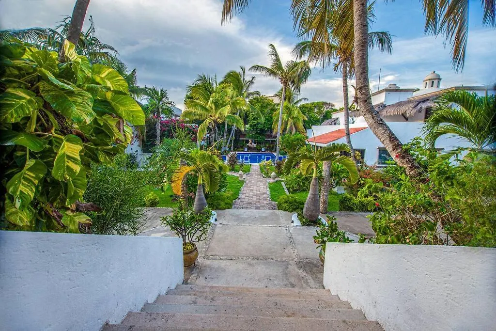 Caribbean Sea Front 2 Bedroom 2 Ba - Ground Floor- Large Pool -Seaweed-Free Beach Akumal Apartmán